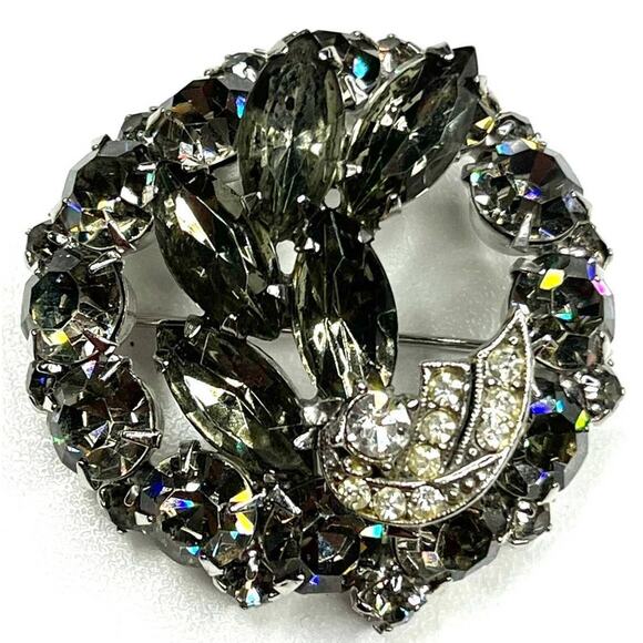 VINTAGE Brooch High End Rhodium Smoky Rhinestone Vtg Costume Jewelry U15 - Picture 1 of 5